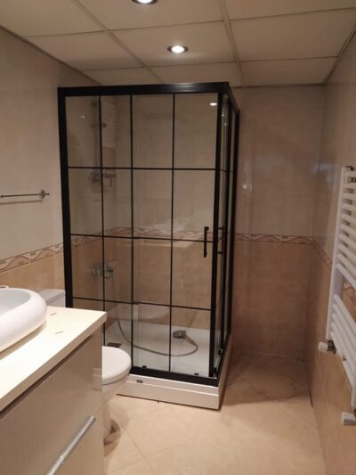 Şeffaf Duşakabin Tasarımı